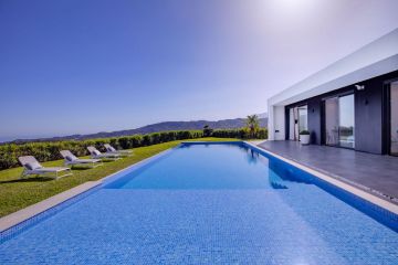 https://cdn.resales-online.com/public/0741nl4ih1/properties/6b472109c18b11eca97d0217bc231ef4/w1200/6-241328e1bcc9c0d8ce1222beb6c967a8.jpg?v=1652185036