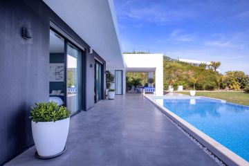 https://cdn.resales-online.com/public/0741nl4ih1/properties/6b472109c18b11eca97d0217bc231ef4/w1200/8-e64a9055bba3e77ac8aca3b893cdf826.jpg?v=1652185036