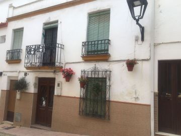 https://cdn.resales-online.com/public/7rg1k5rn6p/properties/b9df4ce2d20211eca97d0217bc231ef4/w1200/1-7980e48d732b6fc85c14b43b94d2aa54.jpg?v=1652391676