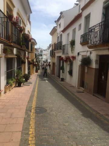 https://cdn.resales-online.com/public/7rg1k5rn6p/properties/b9df4ce2d20211eca97d0217bc231ef4/w1200/7-aa4cc561180b369757c0bb4af9886cd3.jpg?v=1652391676