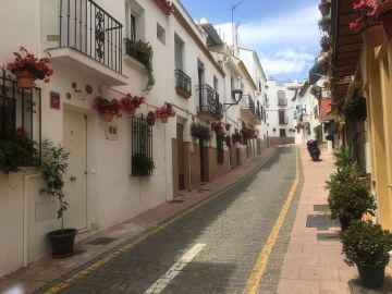 https://cdn.resales-online.com/public/7rg1k5rn6p/properties/b9df4ce2d20211eca97d0217bc231ef4/w1200/8-e64a9055bba3e77ac8aca3b893cdf826.jpg?v=1652391676