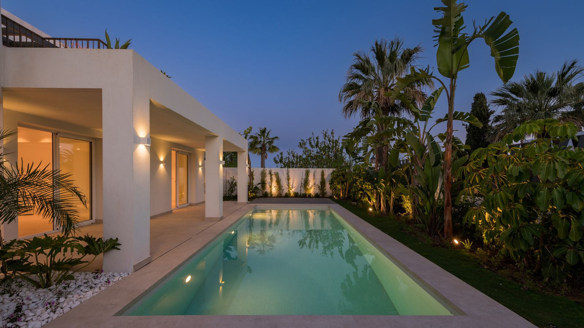 https://cdn.resales-online.com/public/j50iqa74vg/properties/4ef7d24acbbb11eca97d0217bc231ef4/w1200/23-79897b85162c6a486c7a4d1eb46924dd.jpg?v=1652703031