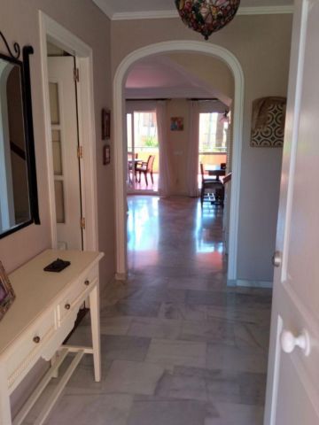 https://cdn.resales-online.com/public/7rg1k5rn6p/properties/d04adf6fcaa711eca97d0217bc231ef4/w1200/24-613bbc26f32d7013d348ef202dd30a43.jpg?v=1652529261