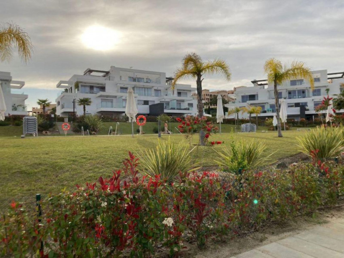 https://cdn.resales-online.com/public/7rg1k5rn6p/properties/bebbe168c31611eca97d0217bc231ef4/w1200/1-7980e48d732b6fc85c14b43b94d2aa54.jpg?v=1652168328