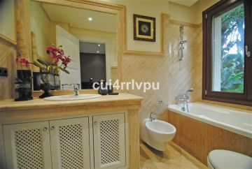 https://cdn.resales-online.com/public/cui4rrlvpu/properties/tuksryomvbpnoxl/w1200/11-20939a0134ad724a8cb2a801094d15a4.jpg?v=1617788952