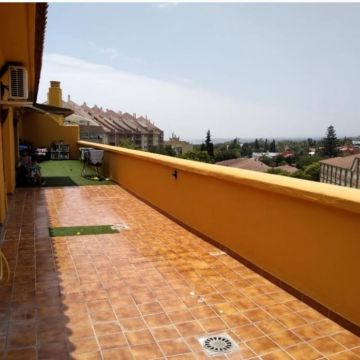 https://cdn.resales-online.com/public/38v5t3nduc/properties/8579aa72d77911eca97d0217bc231ef4/w1200/4-c23c0f86247804fa50226aecd8b0b2c8.jpg?v=1653041421