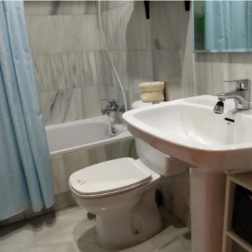 https://cdn.resales-online.com/public/38v5t3nduc/properties/8579aa72d77911eca97d0217bc231ef4/w1200/10-bb915d1cb19341576dcdc994b81ab9c5.jpg?v=1653041421