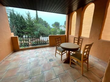 https://cdn.resales-online.com/public/ce35ic6qf2/properties/f0576334a67b11eca97d0217bc231ef4/w1200/1-7980e48d732b6fc85c14b43b94d2aa54.jpg?v=1647584778