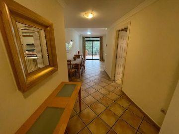 https://cdn.resales-online.com/public/ce35ic6qf2/properties/f0576334a67b11eca97d0217bc231ef4/w1200/17-dd5fcd4f0eb487dfa3803f7e20814c0e.jpg?v=1647584778