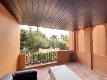 https://cdn.resales-online.com/public/ce35ic6qf2/properties/f0576334a67b11eca97d0217bc231ef4/w1200/26-c684a62c9f160a1f90904dd925da0645.jpg?v=1668839176