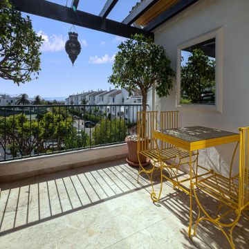 https://cdn.resales-online.com/public/7fm5ji531r/properties/f13644dad83011eca97d0217bc231ef4/w1200/1-7980e48d732b6fc85c14b43b94d2aa54.jpg?v=1653055294
