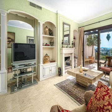 https://cdn.resales-online.com/public/7fm5ji531r/properties/f13644dad83011eca97d0217bc231ef4/w1200/2-5bd7b9d04b45e33852eaf0ec6670150d.jpg?v=1653055294