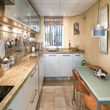 https://cdn.resales-online.com/public/7fm5ji531r/properties/f13644dad83011eca97d0217bc231ef4/w1200/3-e898b2bb2a2fdfd06d2c39894dce8316.jpg?v=1653055294