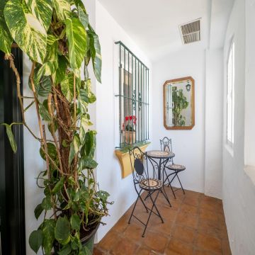 https://cdn.resales-online.com/public/7fm5ji531r/properties/f13644dad83011eca97d0217bc231ef4/w1200/22-bcf8e6250e0bab365f900a8ac31ac040.jpg?v=1653055294