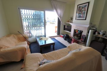 https://cdn.resales-online.com/public/swt24est18/properties/d9a9fb64d28311eca97d0217bc231ef4/w1200/12-53013098fcab6c38b1379cd33298e050.jpg?v=1653411157