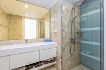 https://cdn.resales-online.com/public/j642teg5ce/properties/3df176cfd03811eca97d0217bc231ef4/w1200/34-2e8657844e540eba0189d71f472ffca9.jpg?v=1652366719