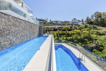 https://cdn.resales-online.com/public/j642teg5ce/properties/3df176cfd03811eca97d0217bc231ef4/w1200/36-be7efbbd8b294061d3f27cb7c37865bb.jpg?v=1652366719