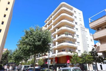 https://cdn.resales-online.com/public/cbiutp5eqn/properties/221084cfddd611eca97d0217bc231ef4/w1200/1-7980e48d732b6fc85c14b43b94d2aa54.jpg?v=1653912787