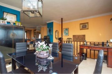 https://cdn.resales-online.com/public/38v5t3nduc/properties/9ad4f446dcf711eca97d0217bc231ef4/w1200/8-e64a9055bba3e77ac8aca3b893cdf826.jpg?v=1653917908