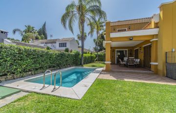 https://cdn.resales-online.com/public/vvmdwbkuht/properties/3d6e484dd84f11eca97d0217bc231ef4/w1200/2-5bd7b9d04b45e33852eaf0ec6670150d.jpg?v=1653065034