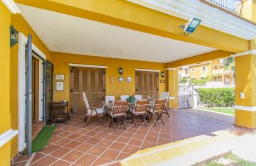 https://cdn.resales-online.com/public/vvmdwbkuht/properties/3d6e484dd84f11eca97d0217bc231ef4/w1200/30-5e8634ec9576c9ad4825a6dec5b5d375.jpg?v=1653065034