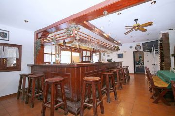 https://cdn.resales-online.com/public/3eu9lhlr2u/properties/4e395010dcd611eca97d0217bc231ef4/w1200/6-241328e1bcc9c0d8ce1222beb6c967a8.jpg?v=1653921401