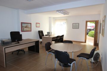https://cdn.resales-online.com/public/4u8i2in212/properties/29028d9a0b3a11ecaa340217bc231ef4/w1200/2-5bd7b9d04b45e33852eaf0ec6670150d.jpg?v=1630516057