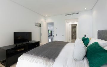 https://cdn.resales-online.com/public/df0r2wl9ao/properties/72ae51e7e28d11eca97d0217bc231ef4/w1200/9-467d0cee5b725f3ef65f102a0c2e69c0.jpg?v=1654190208