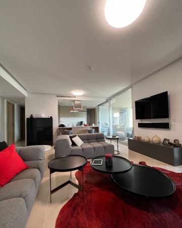 https://cdn.resales-online.com/public/6pcoehzhpl/properties/9f5cda67ebc711eca97d0217bc231ef4/w1200/2-5bd7b9d04b45e33852eaf0ec6670150d.jpg?v=1655204381