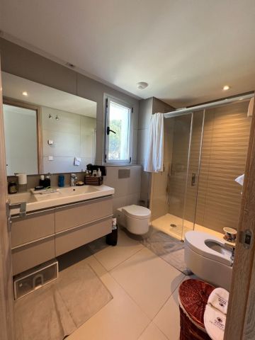 https://cdn.resales-online.com/public/6pcoehzhpl/properties/9f5cda67ebc711eca97d0217bc231ef4/w1200/11-20939a0134ad724a8cb2a801094d15a4.jpg?v=1655204381