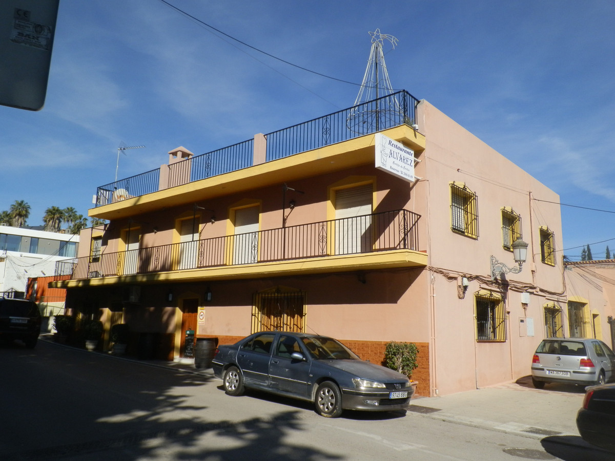 https://cdn.resales-online.com/public/0028658skg/properties/d6a951feebeb11eca97d0217bc231ef4/w1200/1-7980e48d732b6fc85c14b43b94d2aa54.jpg?v=1655219469