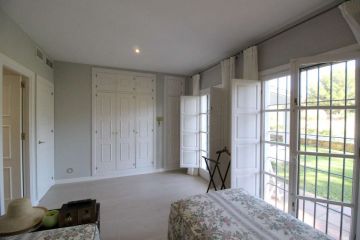 https://cdn.resales-online.com/public/hde336ltfm/properties/46cbca44e93c11eca97d0217bc231ef4/w1200/16-ec67b526875bf0124b6ce4328a754439.jpg?v=1655269780