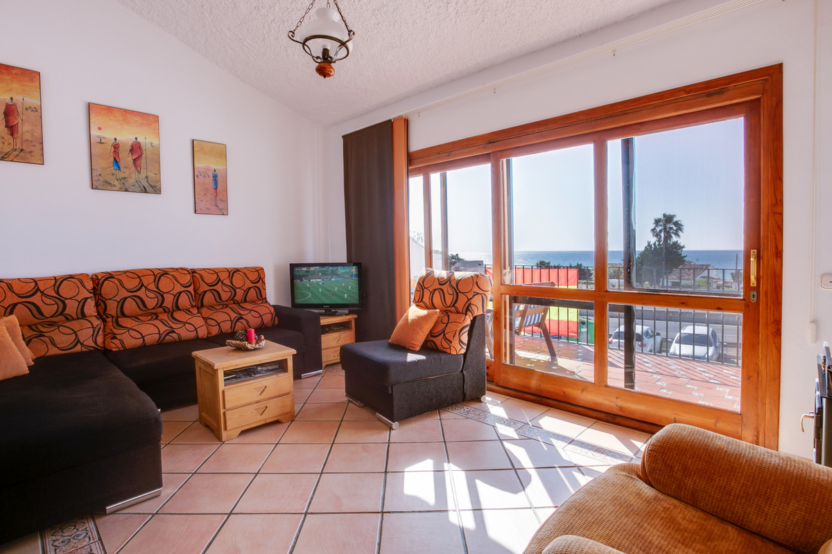 https://cdn.resales-online.com/public/u1cq0gh9nu/properties/2d0c770f035211eda97d0217bc231ef4/w1200/1-7980e48d732b6fc85c14b43b94d2aa54.jpg?v=1657792299
