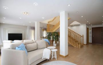 https://cdn.resales-online.com/public/figrlr6em6/properties/4f4f1e21a51611eca97d0217bc231ef4/w1200/12-53013098fcab6c38b1379cd33298e050.jpg?v=1647433921