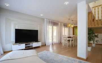https://cdn.resales-online.com/public/figrlr6em6/properties/4f4f1e21a51611eca97d0217bc231ef4/w1200/13-5fd73dea700db77384c091ca9818b1a9.jpg?v=1647433921
