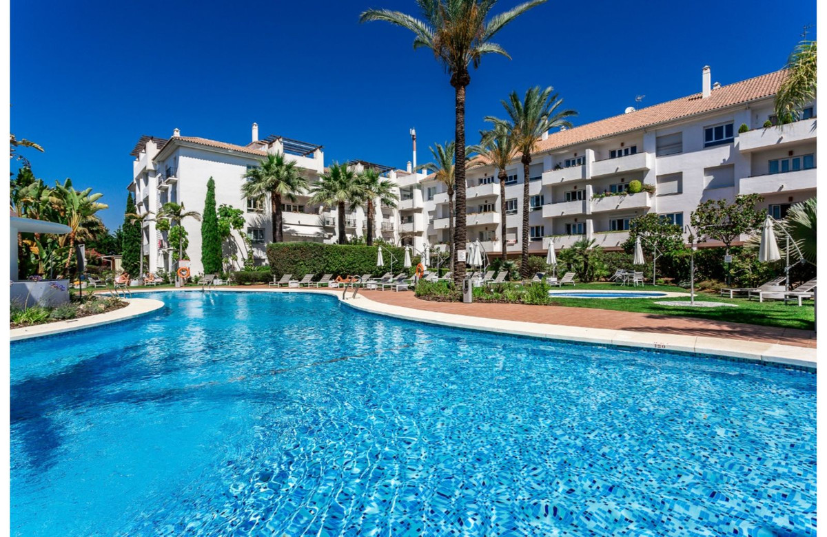 https://cdn.resales-online.com/public/9mlcqsu51l/properties/92370064133211eda97d0217bc231ef4/w1200/1-7980e48d732b6fc85c14b43b94d2aa54.jpg?v=1659541916