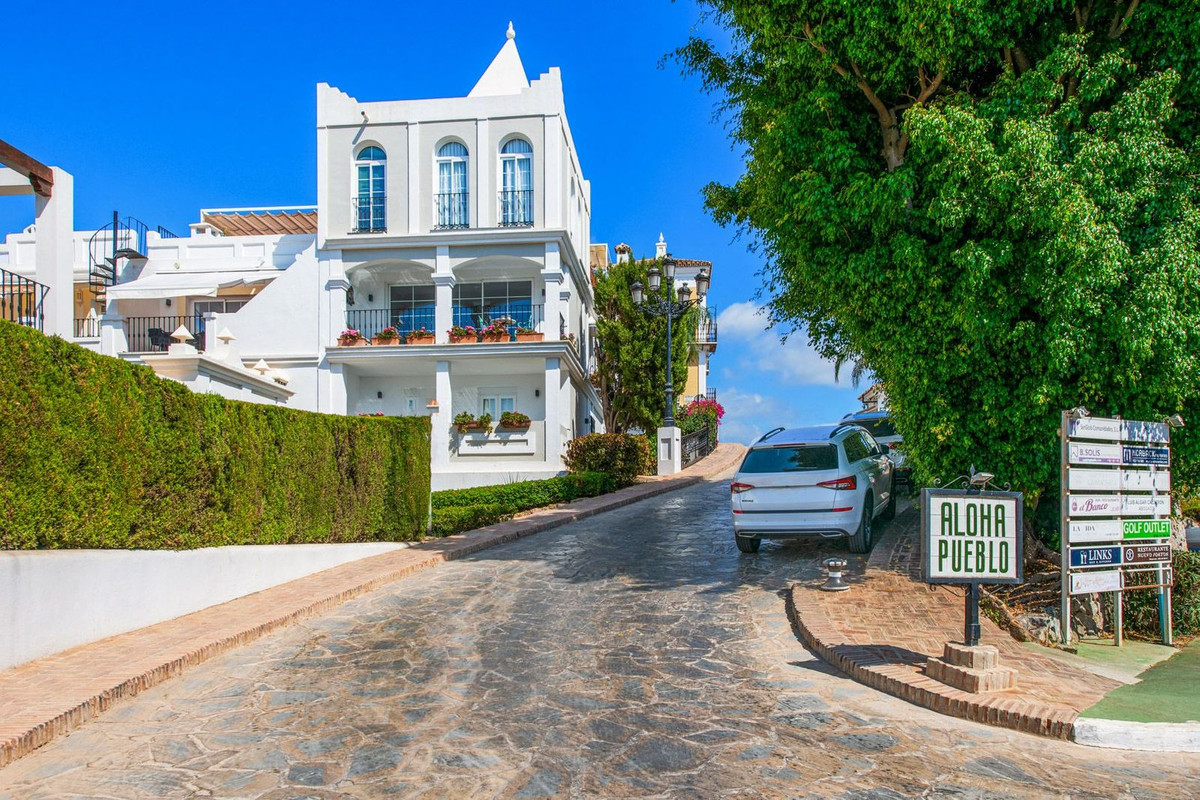 https://cdn.resales-online.com/public/6pcoehzhpl/properties/166ced280cc311eda97d0217bc231ef4/w1200/1-7980e48d732b6fc85c14b43b94d2aa54.jpg?v=1659538178