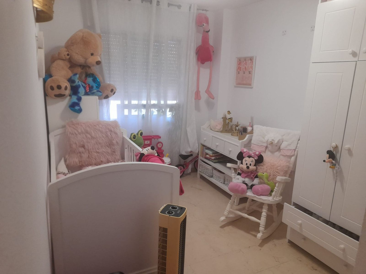 https://cdn.resales-online.com/public/7rg1k5rn6p/properties/fdf88c8405ab11eda97d0217bc231ef4/w1200/4-c23c0f86247804fa50226aecd8b0b2c8.jpg?v=1659773964