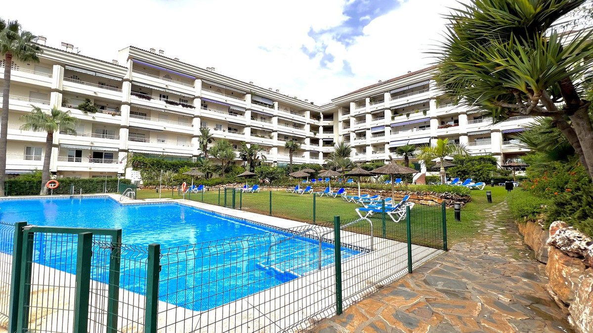 https://cdn.resales-online.com/public/jfltgt1d20/properties/4036c86a285d11edad230217bc231ef4/w1200/24-613bbc26f32d7013d348ef202dd30a43.jpg?v=1661866031