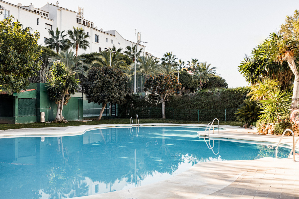 https://cdn.resales-online.com/public/6u5vbuh1hk/properties/23b56c6bcdc511eca97d0217bc231ef4/w1200/4-c23c0f86247804fa50226aecd8b0b2c8.jpg?v=1651904313