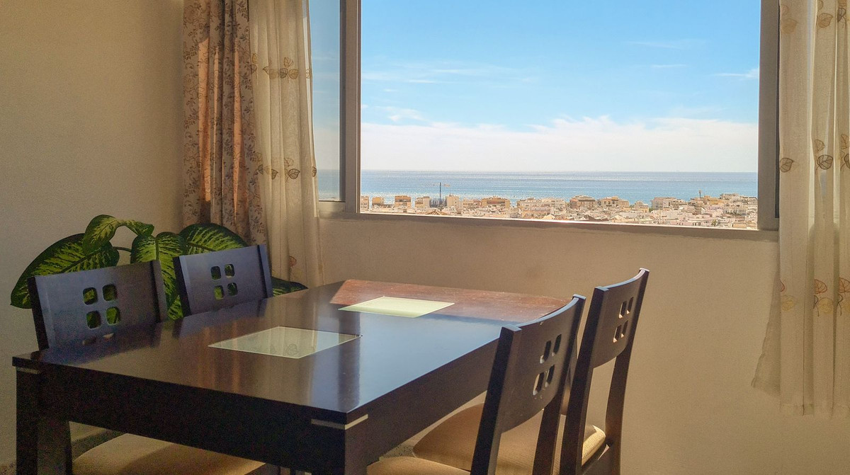 https://cdn.resales-online.com/public/0741nl4ih1/properties/732dc1c73fe411edad230217bc231ef4/w1200/1-7980e48d732b6fc85c14b43b94d2aa54.jpg?v=1664453715