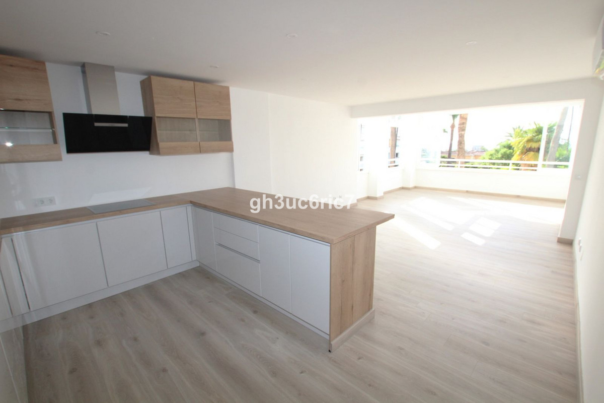 https://cdn.resales-online.com/public/gh3uc6ric7/properties/d46780b4456f11ed98460217bc231ef4/w1200/1-7980e48d732b6fc85c14b43b94d2aa54.jpg?v=1665499319