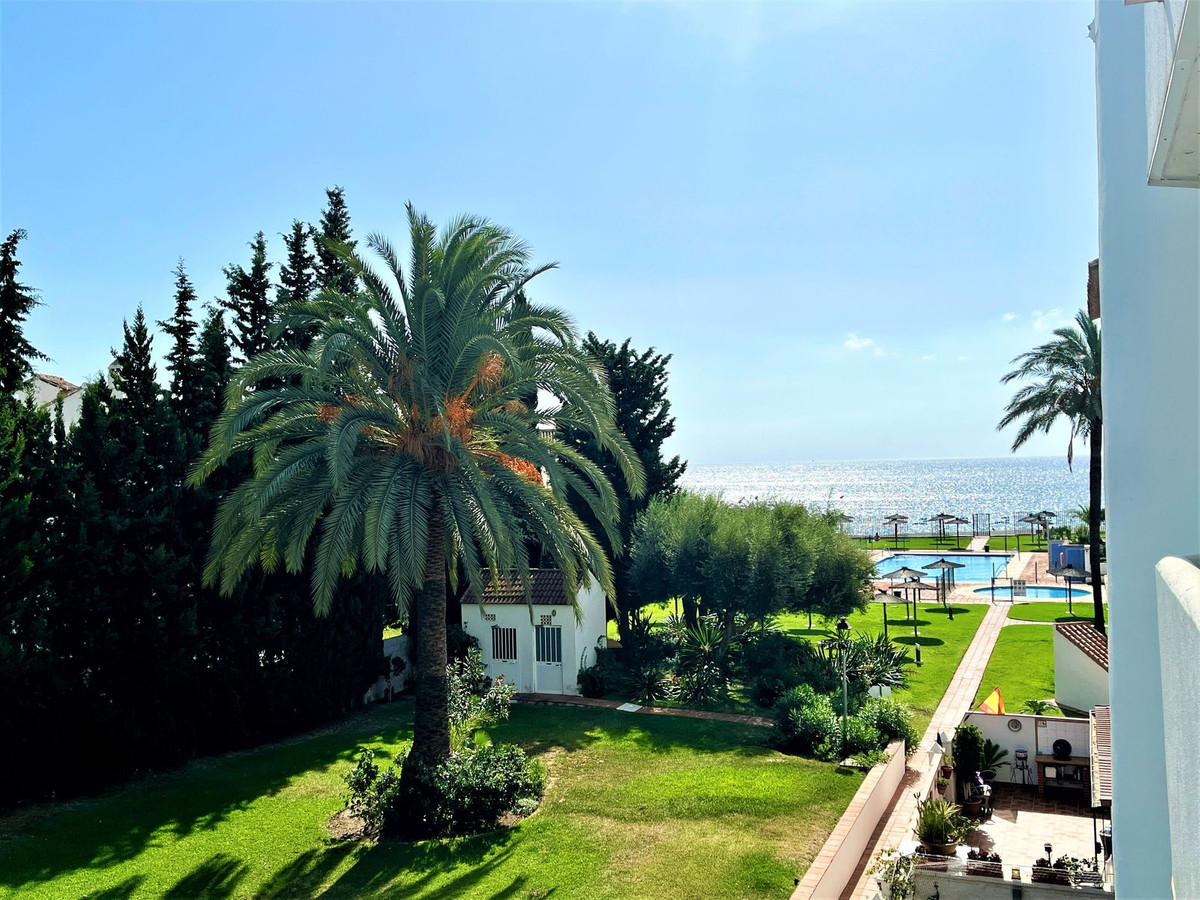 https://cdn.resales-online.com/public/u3l2ad5ic9/properties/94258d4f4bb911ed98460217bc231ef4/w1200/1-7980e48d732b6fc85c14b43b94d2aa54.jpg?v=1665754785
