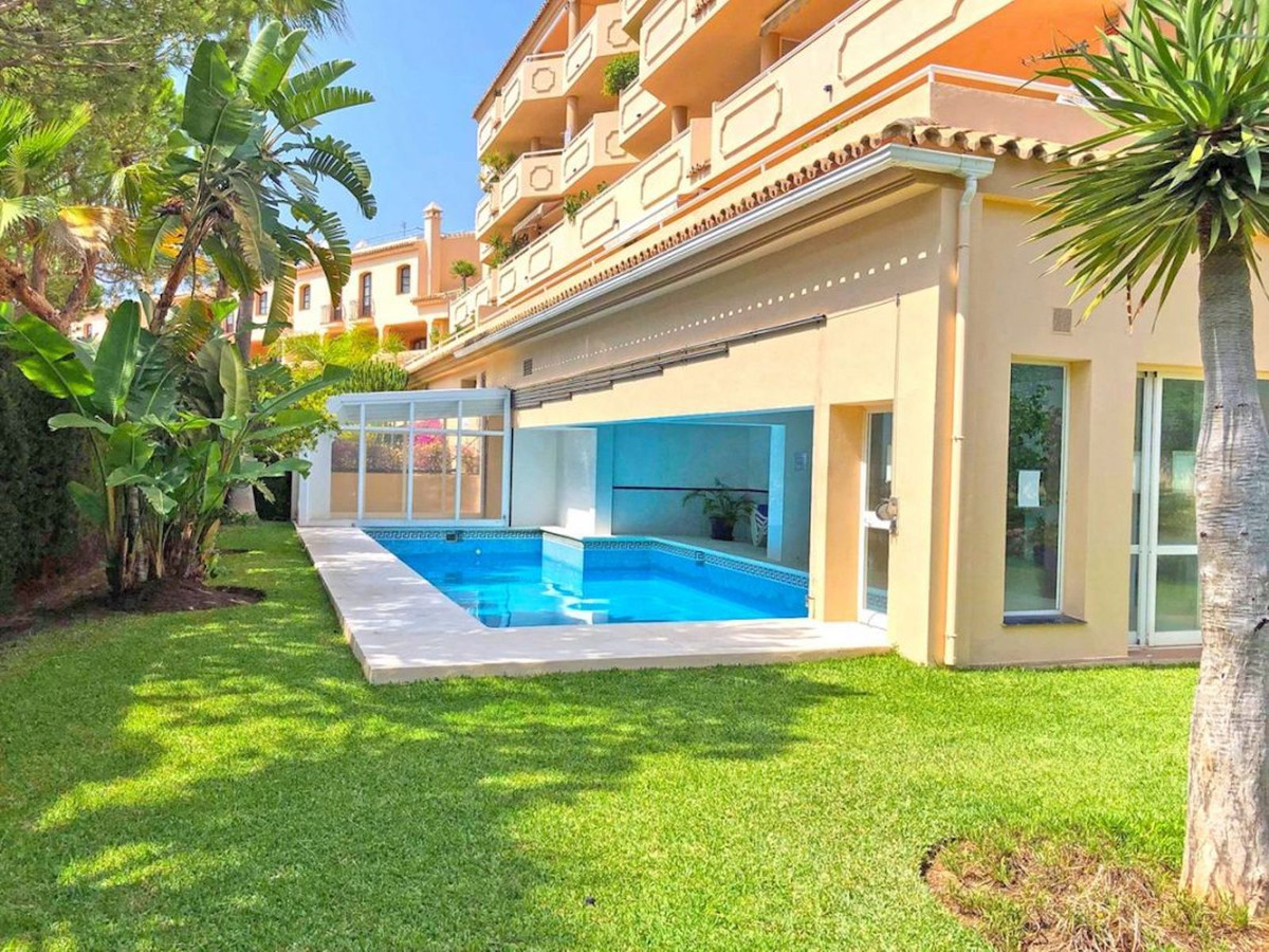 https://cdn.resales-online.com/public/2clagkpr0e/properties/2ef2d6c74eb811ed98460217bc231ef4/w1200/1-7980e48d732b6fc85c14b43b94d2aa54.jpg?v=1666083420