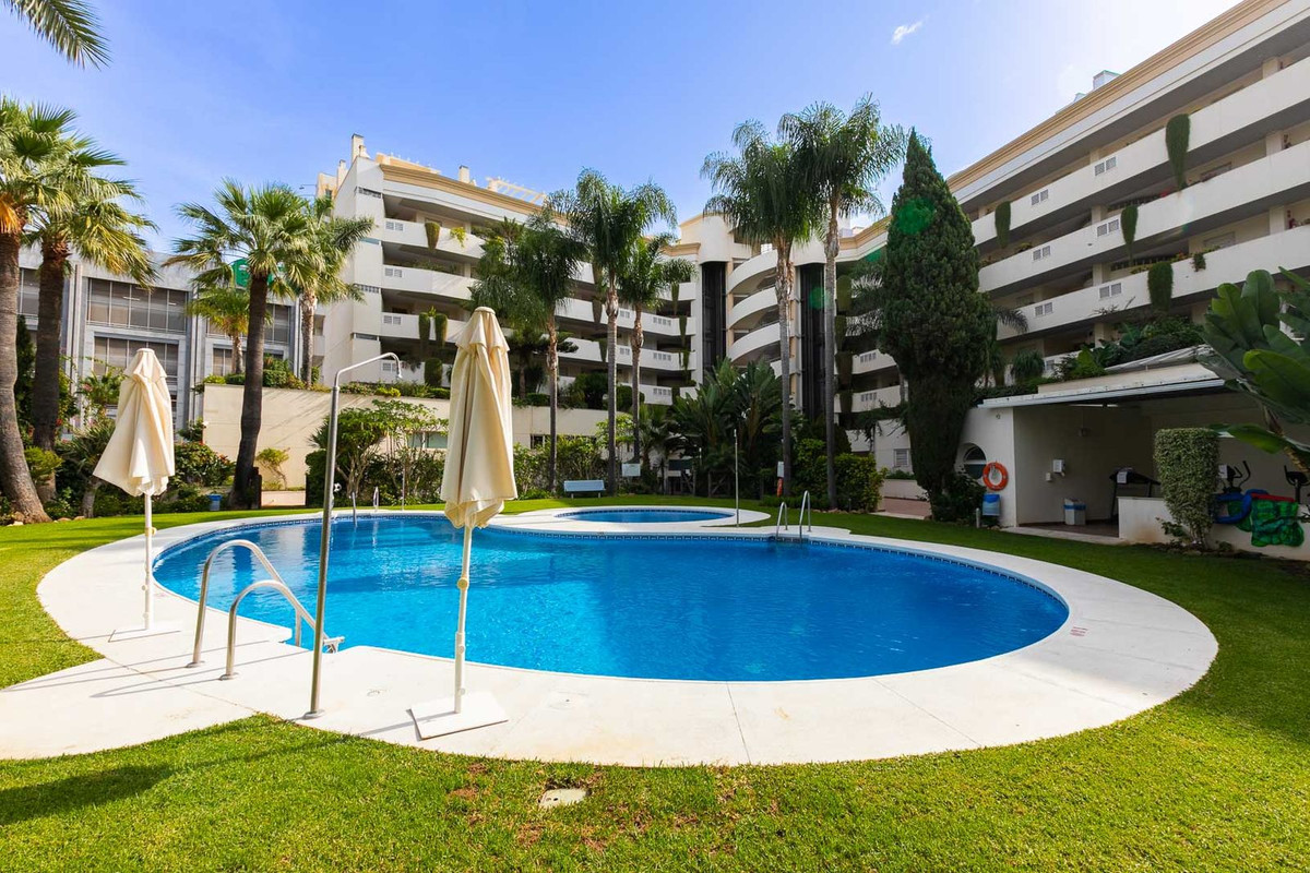 https://cdn.resales-online.com/public/hh3t67lj3m/properties/f72436d6508211ed98460217bc231ef4/w1200/31-5e8b9eb86a2d455eeaf43a7bbf3ccd12.jpg?v=1666280305