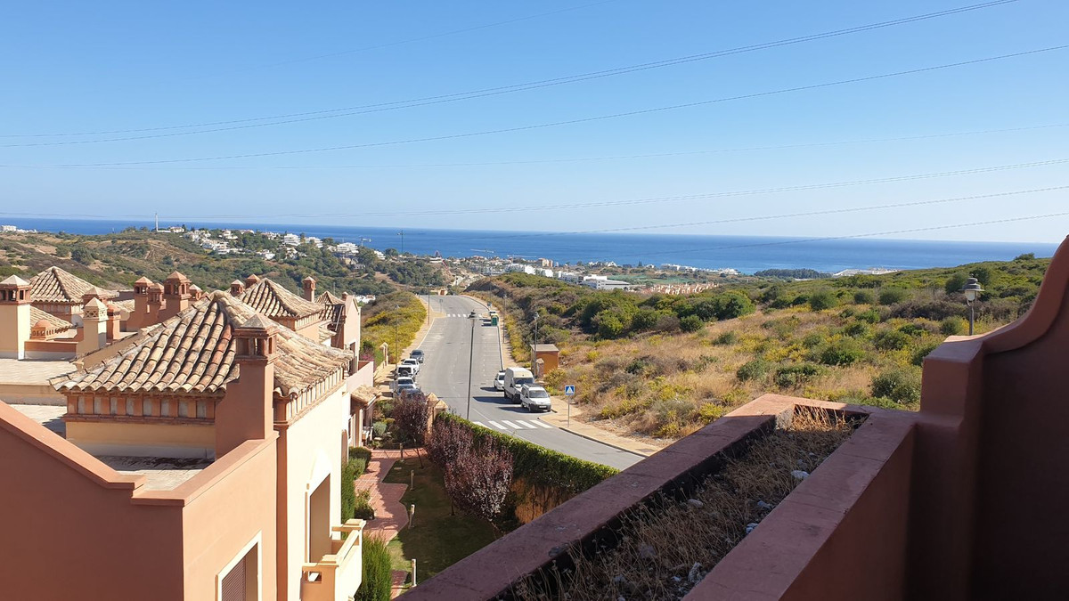 https://cdn.resales-online.com/public/m8iv9mibw4/properties/6fbc3c87529411ed98460217bc231ef4/w1200/1-7980e48d732b6fc85c14b43b94d2aa54.jpg?v=1666511702