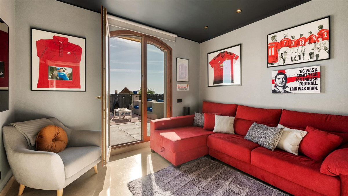 https://cdn.resales-online.com/public/b3evhsn1uj/properties/8185c65b666d11ed98460217bc231ef4/w1200/23-79897b85162c6a486c7a4d1eb46924dd.jpg?v=1668689605