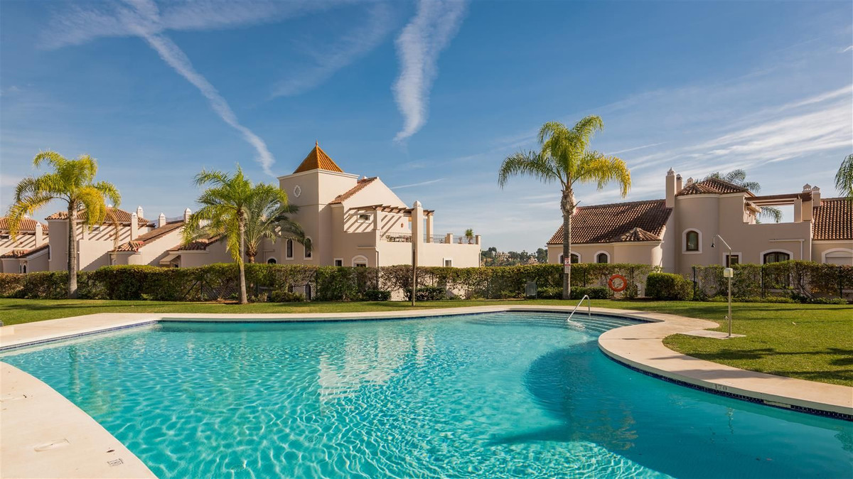 https://cdn.resales-online.com/public/b3evhsn1uj/properties/8185c65b666d11ed98460217bc231ef4/w1200/26-c684a62c9f160a1f90904dd925da0645.jpg?v=1668689605