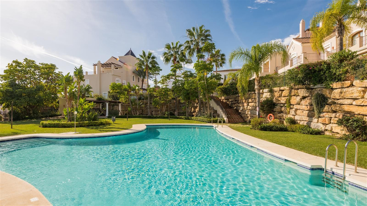 https://cdn.resales-online.com/public/b3evhsn1uj/properties/8185c65b666d11ed98460217bc231ef4/w1200/27-f6e8bc237ba13ac4c268badec6354f3d.jpg?v=1668689605