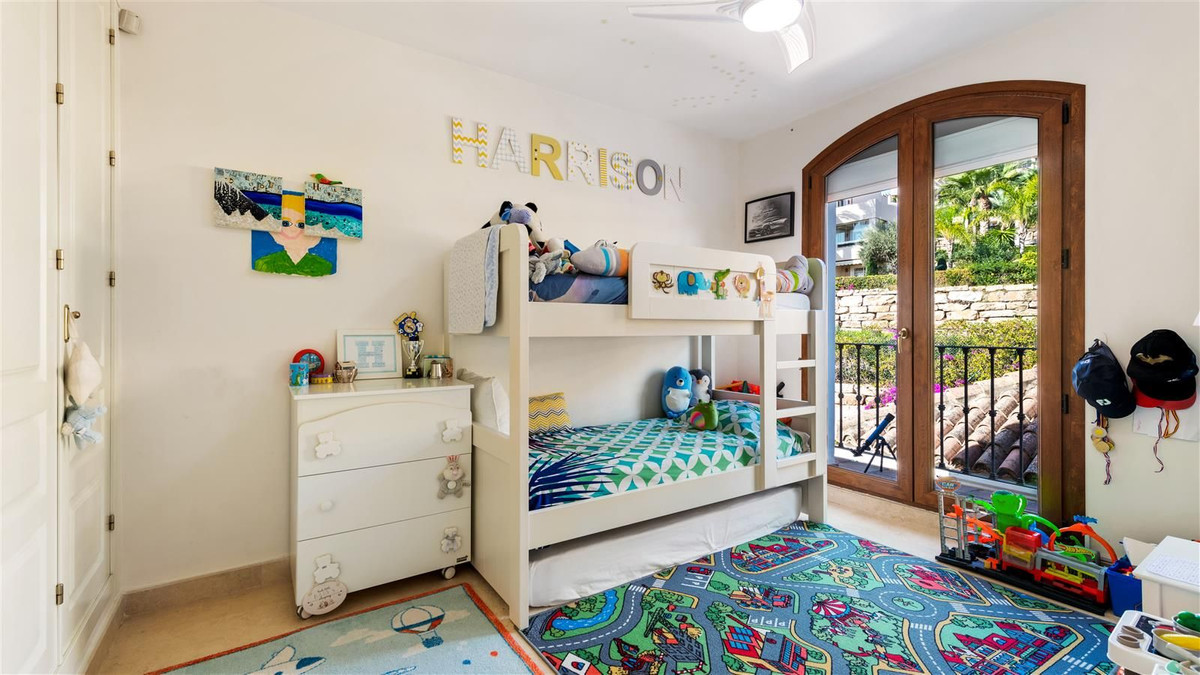 https://cdn.resales-online.com/public/b3evhsn1uj/properties/8185c65b666d11ed98460217bc231ef4/w1200/9-467d0cee5b725f3ef65f102a0c2e69c0.jpg?v=1668689605